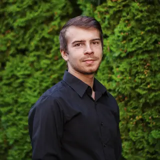 Portrait: Kacper Komorowski, Full Stack Developer at 4Evolve